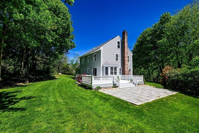1 Moody Dr, Sandwich, MA 02563