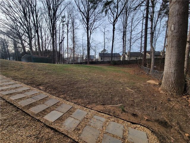 783 Rebecca NW Street, Lilburn, GA 30047