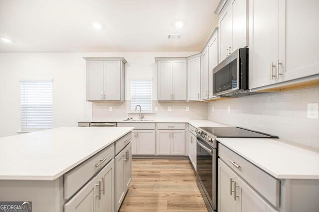 108 Palmetto Avenue, Perry, GA 31069