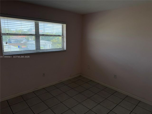 3881 W Flagler St 319, Miami, FL 33134