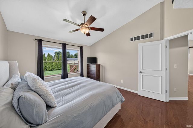 58565 Heather Pointe Drive, Osceola, IN 46561