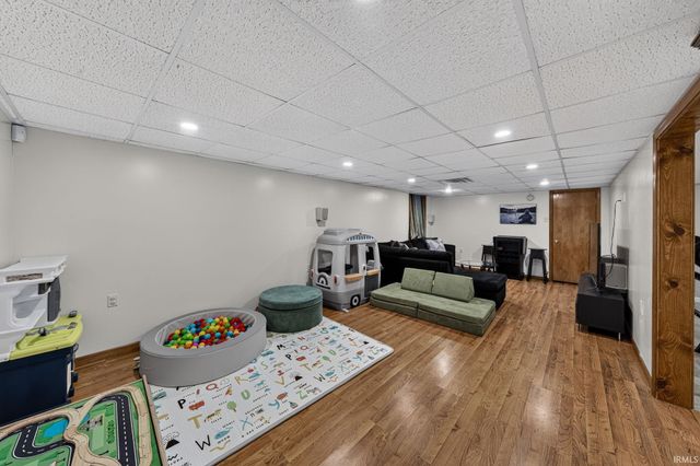 58565 Heather Pointe Drive, Osceola, IN 46561