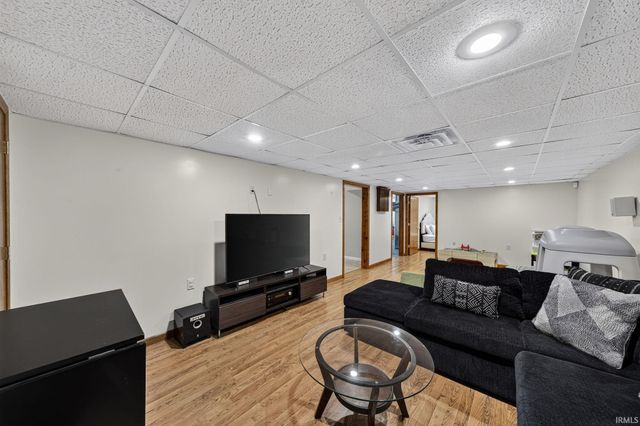 58565 Heather Pointe Drive, Osceola, IN 46561