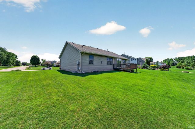 58565 Heather Pointe Drive, Osceola, IN 46561