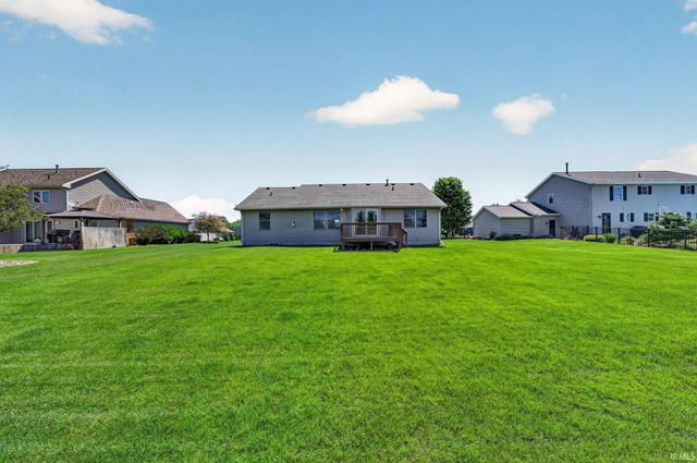 58565 Heather Pointe Drive, Osceola, IN 46561