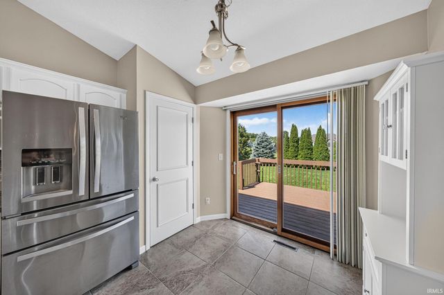 58565 Heather Pointe Drive, Osceola, IN 46561