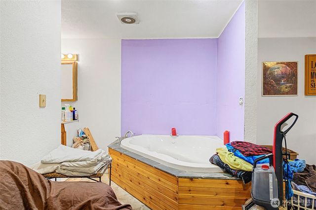 10514 365th Street Ct E, Eatonville, WA 98328