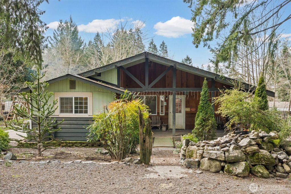 10514 365th Street Ct E, Eatonville, WA 98328