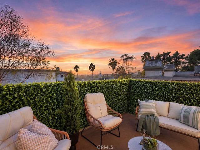 7122 La Tijera Boulevard H201, Los Angeles, CA 90045