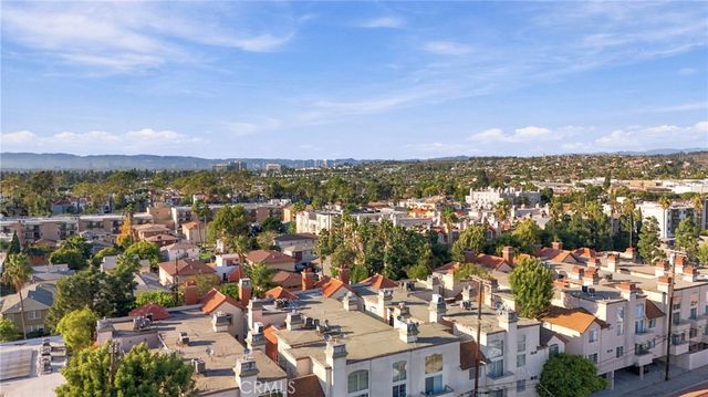 7122 La Tijera Boulevard H201, Los Angeles, CA 90045