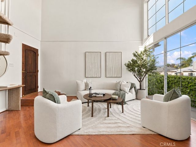 7122 La Tijera Boulevard H201, Los Angeles, CA 90045