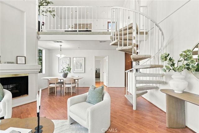 7122 La Tijera Boulevard H201, Los Angeles, CA 90045