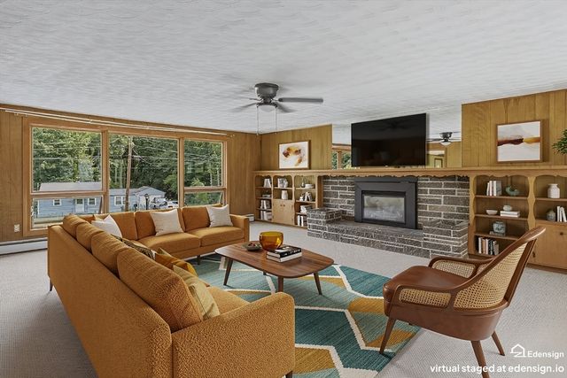 52 Kendall St, Granby, MA 01033