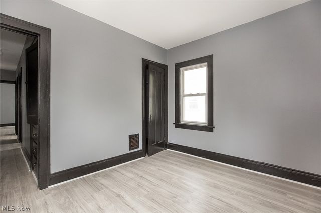 1868-1870 Lampson Road, East Cleveland, OH 44112