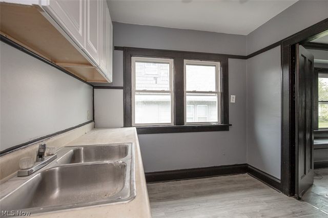 1868-1870 Lampson Road, East Cleveland, OH 44112
