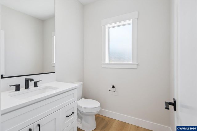 769 Riley Dr, Silverton, OR 97381