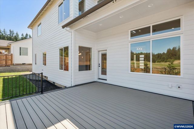 769 Riley Dr, Silverton, OR 97381