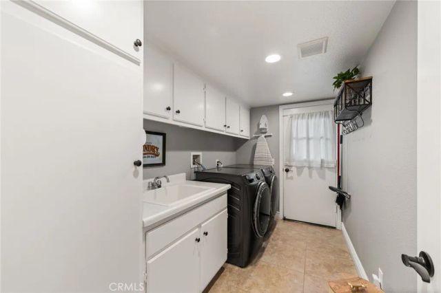 1693 Eastgate, Upland, CA 91784