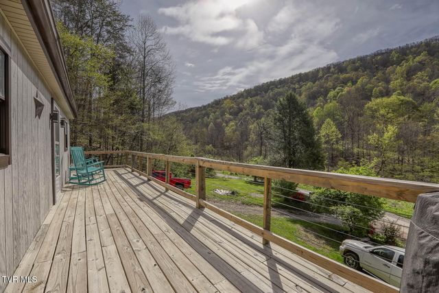 7300 Snake Hollow Road, Sneedville, TN 37869