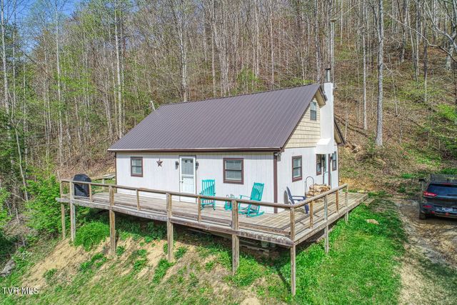 7300 Snake Hollow Road, Sneedville, TN 37869