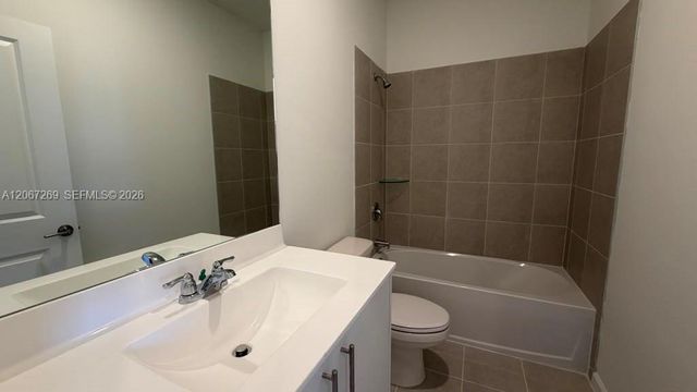 2537 SE 25th Drive 2537, Homestead, FL 33035