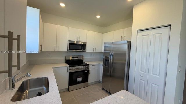 2537 SE 25th Drive 2537, Homestead, FL 33035