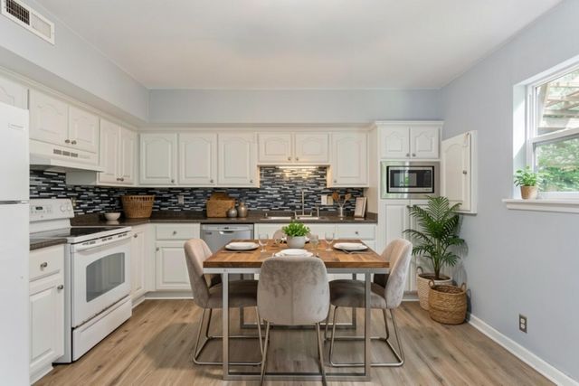 1215 Timber Valley Dr, Nashville, TN 37214