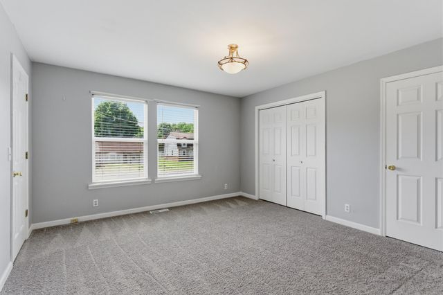 1215 Timber Valley Dr, Nashville, TN 37214