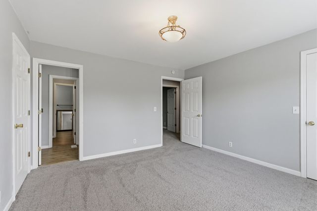 1215 Timber Valley Dr, Nashville, TN 37214