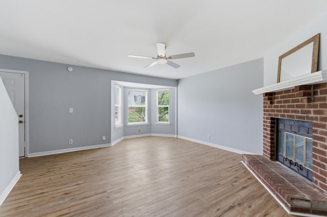 1215 Timber Valley Dr, Nashville, TN 37214