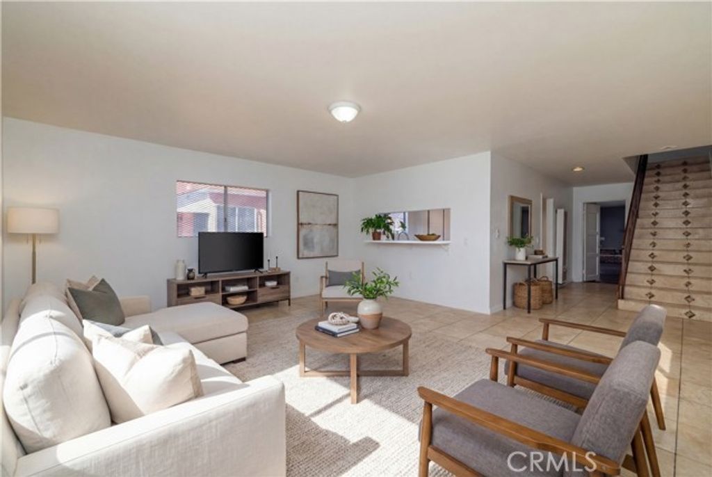 913 E 92nd, Los Angeles, CA 90002