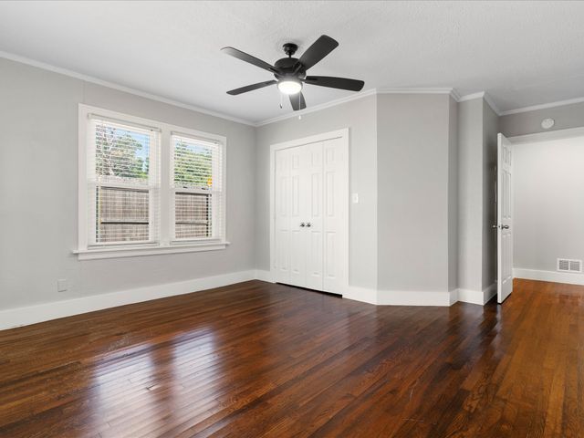 4039 El Campo Avenue, Fort Worth, TX 76107