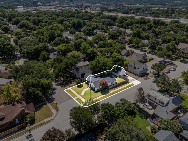 4039 El Campo Avenue, Fort Worth, TX 76107