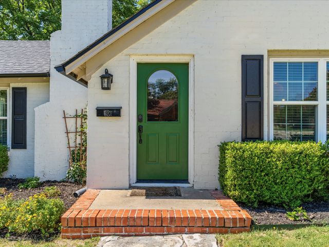4039 El Campo Avenue, Fort Worth, TX 76107