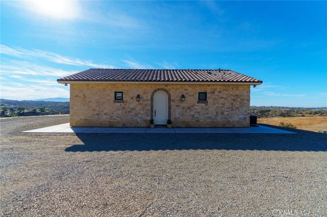 37219 Quarter Valley Road, Temecula, CA 92592