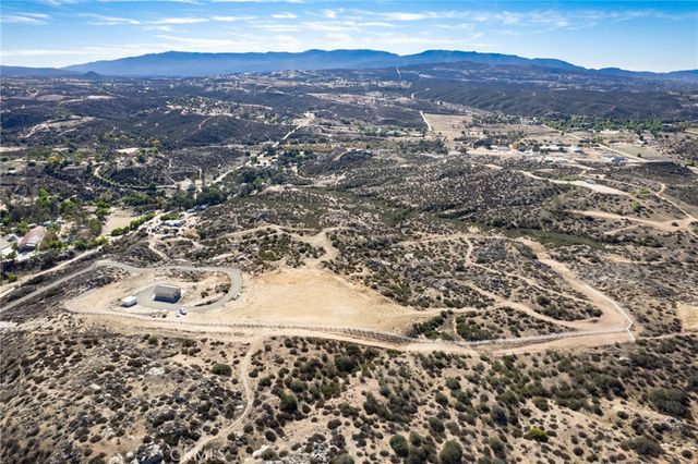 37219 Quarter Valley Road, Temecula, CA 92592