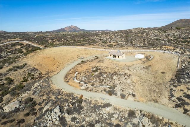 37219 Quarter Valley Road, Temecula, CA 92592