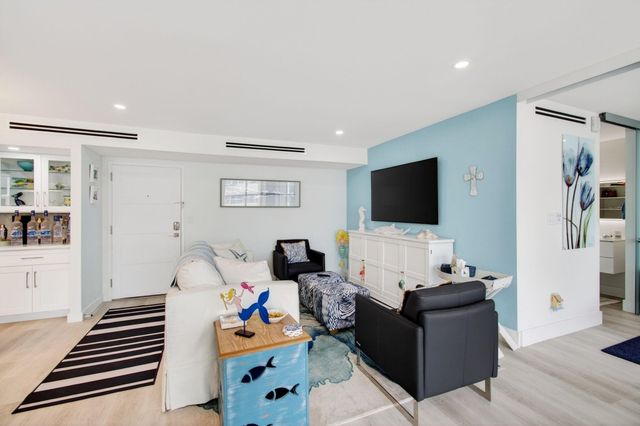 1236 Hillsboro Mile Hillsboro Mile 406, Hillsboro Beach, FL 33062