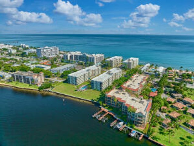 1236 Hillsboro Mile Hillsboro Mile 406, Hillsboro Beach, FL 33062