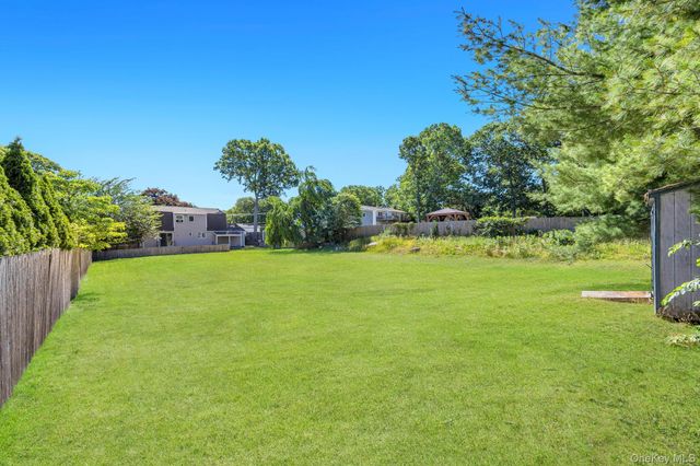 358 Holbrook Road, Ronkonkoma, NY 11779