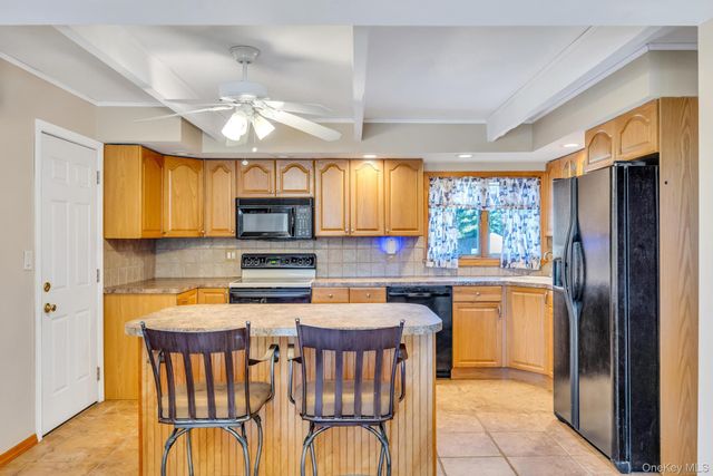 358 Holbrook Road, Ronkonkoma, NY 11779