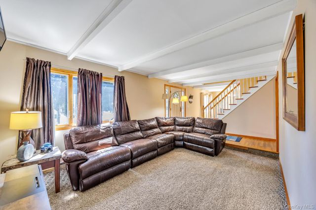 358 Holbrook Road, Ronkonkoma, NY 11779