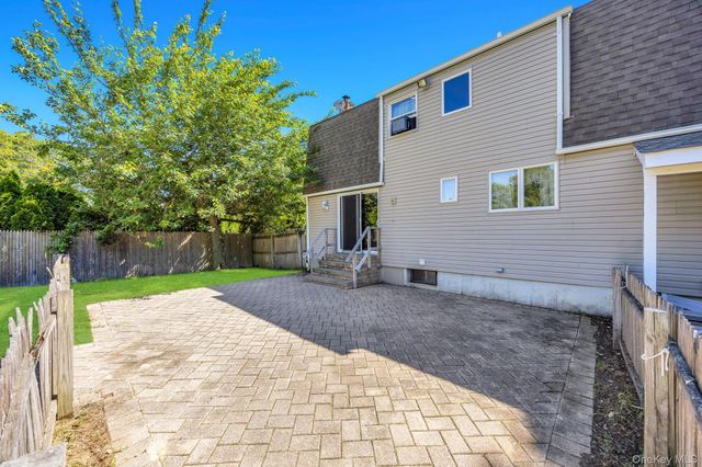 358 Holbrook Road, Ronkonkoma, NY 11779