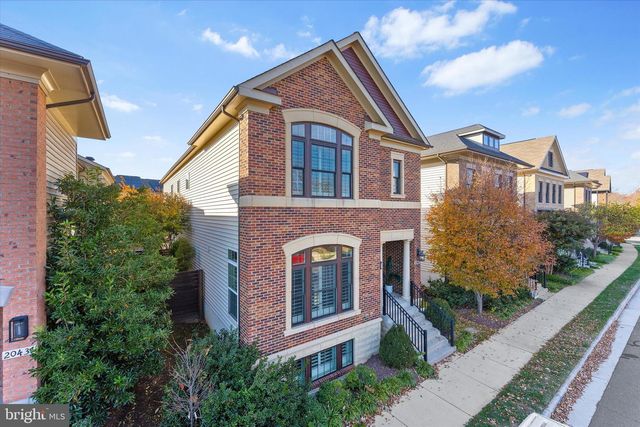 20433 SAVIN HILL DR, Ashburn, VA 20147