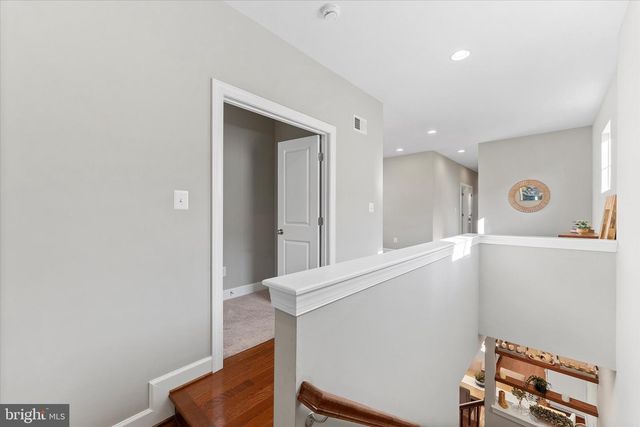 20433 SAVIN HILL DR, Ashburn, VA 20147