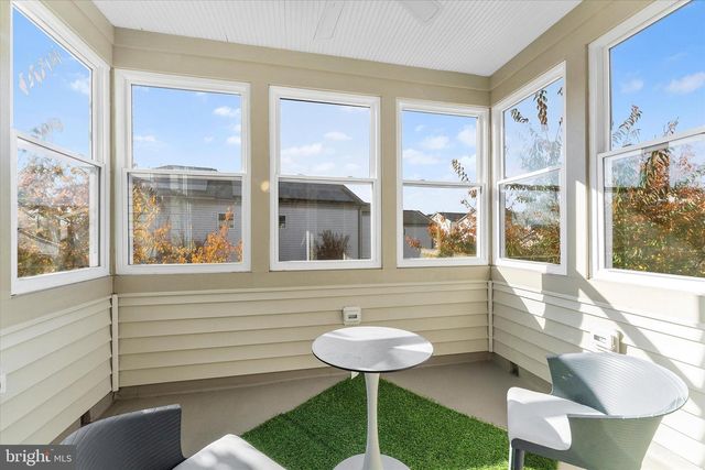 20433 SAVIN HILL DR, Ashburn, VA 20147