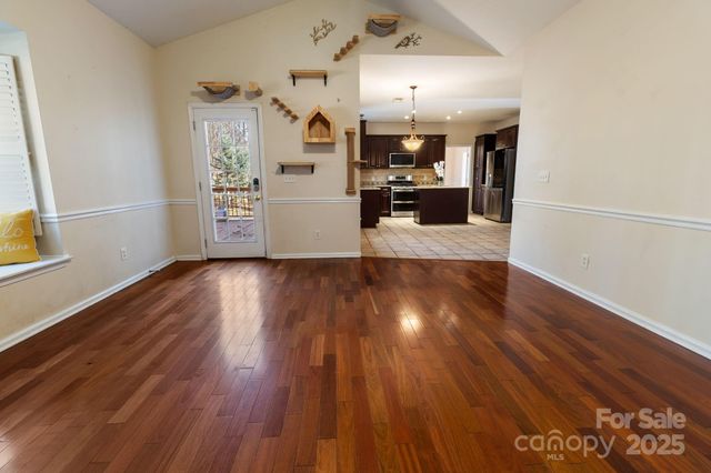 4806 Hickory Glen Drive, Matthews, NC 28105