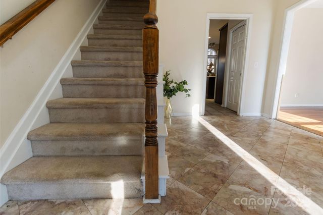 4806 Hickory Glen Drive, Matthews, NC 28105