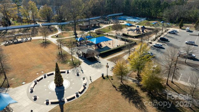 4806 Hickory Glen Drive, Matthews, NC 28105