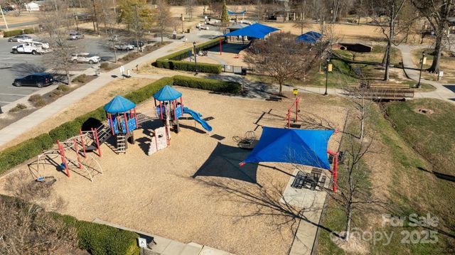 4806 Hickory Glen Drive, Matthews, NC 28105